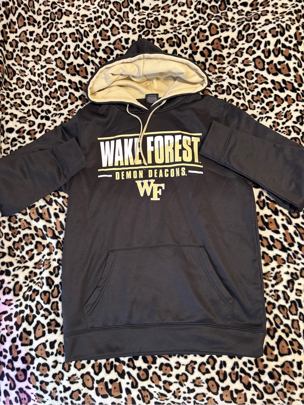 Colosseum Wake Forest Pullover Hoodie